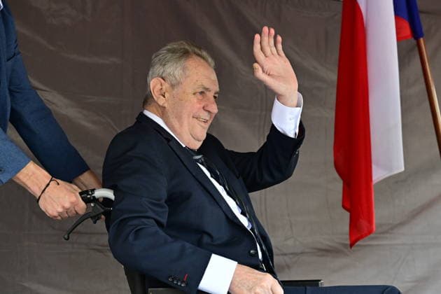 Several thousand opponents of the Sudeten German Congress gathered on Dominican Square square in Brno today, on May 24, 2026, at a demonstration organised by the Defence of the Nation 2 initiative, with former president Milos Zeman getting applause after saying Sudeten Germans had been a fanatical part of the Nazi movement. Zeman said Sudeten Germans had participated in Nazi persecution during the Protectorate of Bohemia and Moravia and later acted against Czech interests. He urged the demonstrators not to vote for politicians who supported the Sudeten German Congress in Brno, or who failed to oppose it, in any type of election, including the upcoming presidential election. (CTKxPhoto VaclavxSalek) CTKPhotoP2026052403685  CTKPhotoP2026052403685