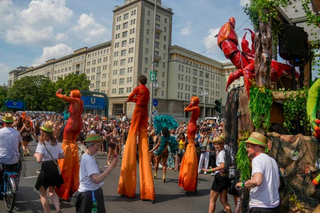 Karneval der Kulturen 2026, Event, Strassenfest, , Multikulti, Berlin-Kreuzberg, Karneval der Kulturen 2026, Event, Strassenfest , Multikulti, Berlin-Kreuzberg, 30 Jahre Karneval der Kulturen, Samba, Start Nr. 1 Sapucaiu no Samba *** Carnival of Cultures 2026, event, street party, , multicultural, Berlin Kreuzberg, Carnival of Cultures 2026, event, street party, multicultural, Berlin Kreuzberg, 30 years Carnival of Cultures, Samba, Start Nr 1 Sapucaiu no Samba