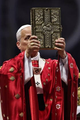 May 24, 2026. Vatican City - POLE LEO XIV celebrates the Holy Mass on the Solemnity of Pentecost in St. Peter s Basilia at the Vatican. EvandroInetti_via ZUMA Wire Vatican City State - ZUMAi15_ 20260524_zaf_i15_030 Copyright: xEvandroxInettix