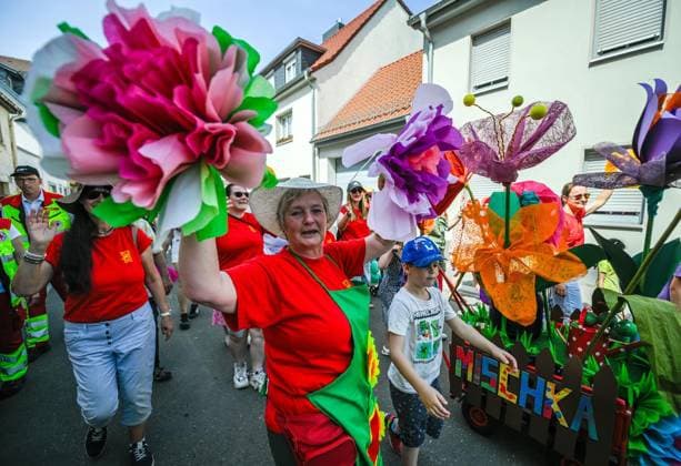 1150 JAHRE SÖMMERDA - GROSSER FESTUMZUG ** NUR FÜR REDAKTIONELLE ZWECKE ** EDITORIAL USE ONLY **<p>24 05 2026-Sömmerda: 1150 Jahre Sömmerda - Großer Festumzug zum 1150-jährigen Stadtjubiläum unter dem Motto Gestern.Heute.Miteinander mit Vereinen, Schulen, Ortsteilen, Musikgruppen, Unternehmen und zahlreichen historischen sowie modernen Bildern durch die Innenstadt von Sömmerda. Der rund zwei Kilometer lange Umzug führte vom Martinipark und über die Erfurter Straße und den Anger bis zum Marktplatz. Die Festwoche zum Stadtjubiläum vom 18. bis 24. Mai 2026 bietet ausserdem Konzerte, Familien-Erlebniswelt, Mittelaltermarkt, Ausstellungen und Bühnenprogramme. im Foto: 31 Kindereinrichtungen der Stadt Sömmerda ( Deutschla Copyright: SaschaxFromm doc85zifc7u21tqza8oj21 ,EDITORIAL USE ONLY