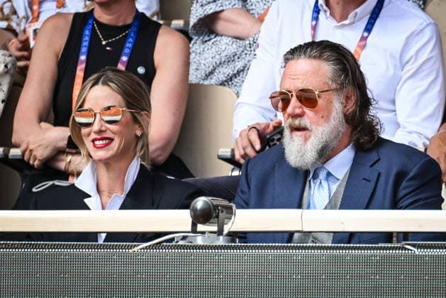 May 24, 2026, Paris, France, France: Britney THERIOT and Russell CROWE during the Roland-Garros 2026, French Open 2026, Grand Slam tennis tournament at Roland-Garros Stadium on May 24, 2026 in Paris, France. Paris France  - ZUMAm308 20260524_zsp_m308_039 Copyright: xMatthieuxMirvillex