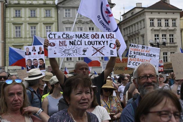 Millions Moments association organises march in Prague to Government Office in support of public Czech Television and Czech Radio. The march starts at Old Town Square, Prague, Czech Republic, on May 24, 2026. (CTKxPhoto MichalxKrumphanzl) CTKPhotoP2026052404479  CTKPhotoP2026052404479