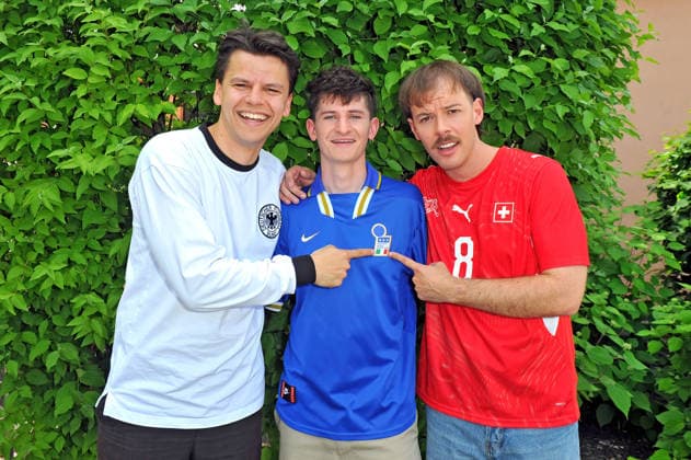 ZDF - Fernsehgarten. Paul Luca ( paulomuc ) Fischer , Adrian ( Aditotoro ) Vogt und Jonathan Baranowskis während der ZDF - Unterhaltungsshow Fernsehgarten am 24.05.2026 in Mainz. 20260524MWI124779 *** ZDF Fernsehgarten Paul Luca paulomuc Fischer , Adrian Aditotoro Vogt and Jonathan Baranowskis during the ZDF entertainment show Fernsehgarten on 24 05 2026 in Mainz 20260524MWI124779