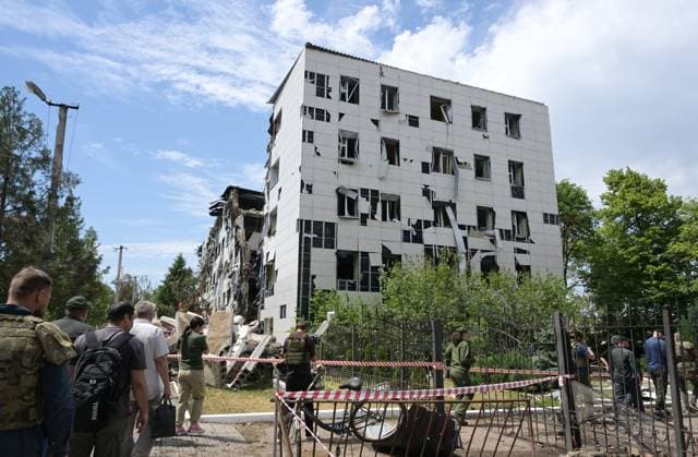 Russia Ukraine LPR Drone Attack Journalists 9172785 24.05.2026 Foreign journalists from 19 countries visit the scene of the drone attack carried out by the Ukrainian military on a dormitory of the Starobelsk Professional College of Lugansk State Pedagogical University in the course of Russia s military operation in Ukraine, in Starobelsk, Lugansk People s Republic, Russia. At least 21 people were killed and 42 injured in the attack in the early hours of May 22. Evgeny Biyatov Sputnik Starobelsk Lugansk People s Republic Russia  Copyright: xEvgenyxBiyatovx