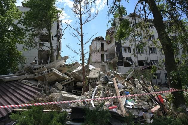 Russia Ukraine LPR Drone Attack Journalists 9172789 24.05.2026 A view shows the scene of the drone attack carried out by the Ukrainian military on a dormitory of the Starobelsk Professional College of Lugansk State Pedagogical University in the course of Russia s military operation in Ukraine, in Starobelsk, Lugansk People s Republic, Russia. At least 21 people were killed and 42 injured in the attack in the early hours of May 22. Evgeny Biyatov Sputnik Starobelsk Lugansk People s Republic Russia  Copyright: xEvgenyxBiyatovx