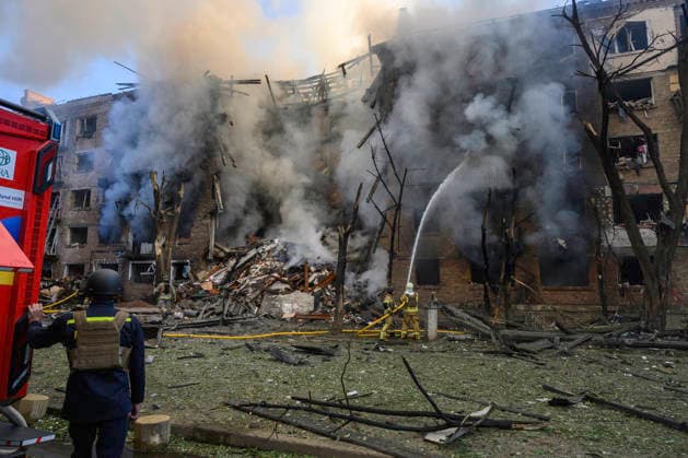One Of The Largest Combined Missile And Drone Attacks On The Ukrainian Capital Overnight Rescuers work at the sites of missile strikes in Kyiv, Ukraine, on May 24, 2026, following one of the largest combined missile and drone operations on the Ukrainian capital overnight. Kyiv is the main target of the operation. A total of 604 aerial targets are intercepted, including 55 missiles and 549 drones. At least two people are killed and 77 injured, including children. Kyiv Ukraine  Copyright: xMaxymxMarusenkox originalFilename: musiienko-notitle260524_npp6v.jpg