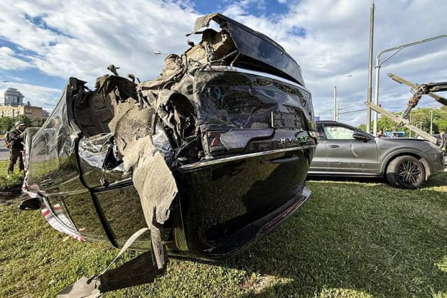 RUSSIA, MOSCOW - MAY 24, 2026: The scene of a road collision involving the car of football player Alexander Prudnikov, at the crossing of Michurinsky Prospekt Street and Lomonosovsky Prospekt Street. Ilya Lazarev TASS  92983850