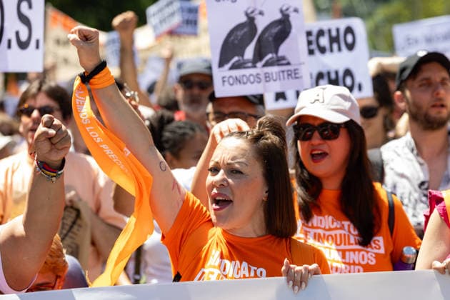 May 24, 2026, Madrid, Madrid, SPAIN: Thousands of citizens demonstrated in Madrid to demand measures against real estate speculation in Spain...The housing crisis has inflated the prices of homes for sale by nearly 120% in the last 10 years, while rents are rising by an average of 10% annually. Madrid SPAIN - ZUMAl221 20260524_zip_l221_027 Copyright: xIgnacioxLopezxIsasmendix