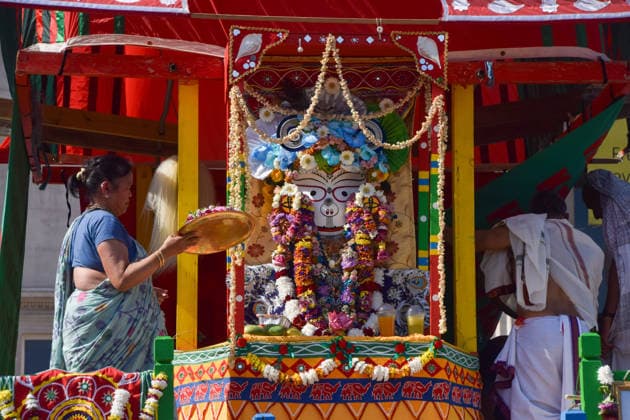 May 24, 2026, London, England, United Kingdom: Detail of an artwork on a chariot in Trafalgar Square during Rathayatra Chariot Festival. Three large chariots, carrying the Deity forms of Jagannatha, Baladeva and Subhadra are pulled through the city and displayed in Trafalgar Square where the main festival takes place annually and is attended by devotees of Krishna. London United Kingdom  - ZUMAv130 20260524_zip_v130_007 Copyright: xVukxValcicx