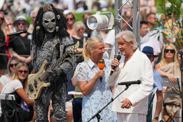 ZDF-Fernsehgarten 2026. Johnny Logan feat. Lordi im ZDF Fernsehgarten Koch Battle am 24.05.2026 in Mainz. Mainz ZDF Fernsehgarten Rheinland-Pfalz *** ZDF Fernsehgarten 2026 Johnny Logan feat Lordi at ZDF Fernsehgarten Koch Battle on 24 05 2026 in Mainz Mainz ZDF Fernsehgarten Rheinland Pfalz