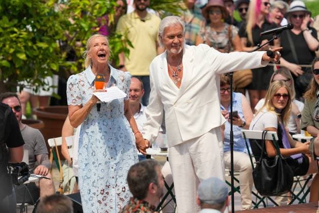 ZDF-Fernsehgarten 2026. Johnny Logan und Andrea (Kiwi) Kiewel im ZDF FernsehgartenKoch Battle am 24.05.2026 in Mainz. Mainz ZDF Fernsehgarten Rheinland-Pfalz *** ZDF Fernsehgarten 2026 Johnny Logan and Andrea Kiwi Kiewel in the ZDF FernsehgartenKoch Battle on 24 05 2026 in Mainz Mainz ZDF Fernsehgarten Rheinland Pfalz