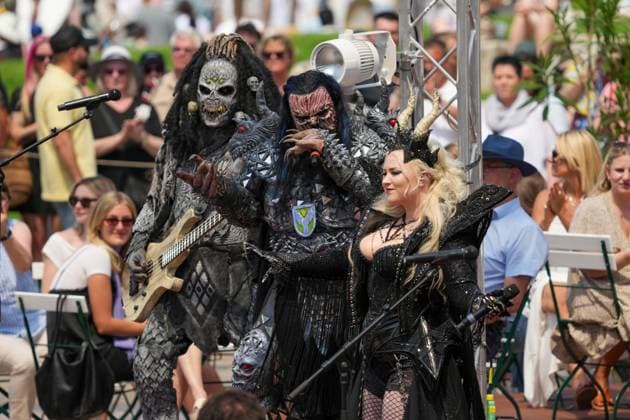 ZDF-Fernsehgarten 2026. Motherbeast Noora Louhimo und Lordi im ZDF Fernsehgarten Koch Battle am 24.05.2026 in Mainz. Mainz ZDF Fernsehgarten Rheinland-Pfalz *** ZDF Fernsehgarten 2026 Motherbeast Noora Louhimo and Lordi in the ZDF Fernsehgarten Koch Battle on 24 05 2026 in Mainz Mainz ZDF Fernsehgarten Rheinland Pfalz