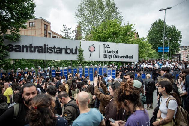May 24, 2026, Istanbul, Istanbul, Turkey: Students, labor unions and civil society groups clashed with riot police on the third day after Istanbul Bilgi University was allegedly shut down by presidential decree signed by Turkish President Recep Tayyip Erdogan in Istanbul, Turkey, on May 22, 2026. Students occupying university buildings in protest against the closure decision were forcibly removed from the campus by police. Riot police used pepper spray during the intervention as violent scuffles erupted around the university. Demonstrators continued to protest in defense of academic freedom and university autonomy amid a heavy police presence. Istanbul Turkey - ZUMAt171 20260524_zip_t171_027 Copyright: xAbdullahxTepelix