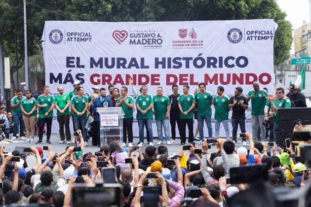 May 24, 2026, Mexico City, Mexico: The mural Futbol, recognized as the Guinness World Record largest hand painted brush football mural, was inaugurated in the Martin Carrera neighborhood of Mexico City. Created by Mexican artists, the artwork connects the Mesoamerican ballgame with contemporary football ahead of the 2026 FIFA World Cup. Former soccer players CUAUHTEMOC BLANCO, FRANCISCO KIKIN FONSECA, GERMAN VILLA and ANGEL REYNA attended the event, along with authorities from the Gustavo A. Madero borough and representatives of the Libertad Creativa Intercultural y Objetiva Foundation and the Elena Poniatowska Amor Foundation Mexico City Mexico - ZUMAl178 20260524_znp_l178_054 Copyright: xCristianxLeyvax