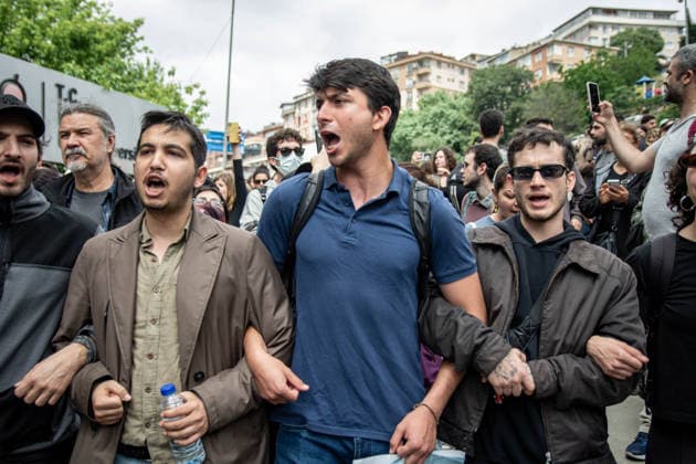 May 24, 2026, Istanbul, Istanbul, Turkey: Students, labor unions and civil society groups clashed with riot police on the third day after Istanbul Bilgi University was allegedly shut down by presidential decree signed by Turkish President Recep Tayyip Erdogan in Istanbul, Turkey, on May 22, 2026. Students occupying university buildings in protest against the closure decision were forcibly removed from the campus by police. Riot police used pepper spray during the intervention as violent scuffles erupted around the university. Demonstrators continued to protest in defense of academic freedom and university autonomy amid a heavy police presence. Istanbul Turkey - ZUMAt171 20260524_zip_t171_038 Copyright: xAbdullahxTepelix