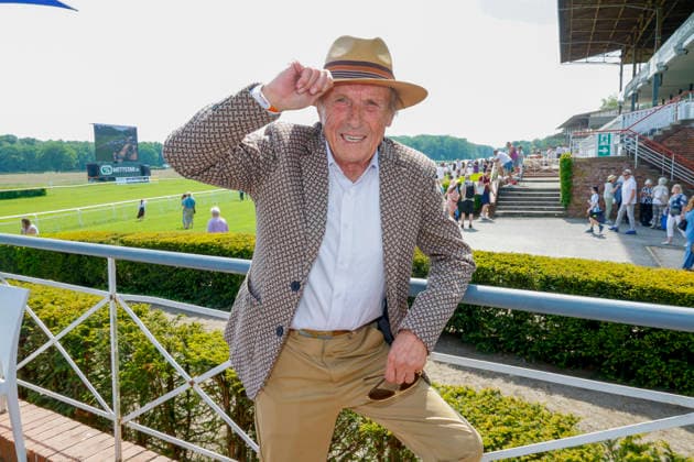 Claus Theo Gärtner beim Fashion Raceday auf der Rennbahn Hoppegarten. *** Claus Theo Gärtner at the Fashion Raceday at Hoppegarten racecourse