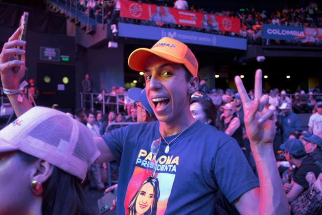 May 24, 2026, Bogota, Cundinamarca, COLOMBIA: A supporter of center-right senator and presidential candidate PALOMA VALENCIA cheers her on during her final campaign rally ahead of the May 31 first-round election. Standing on a platform of strict public security and private sector investment, the Centro DemocroÂ¡tico candidate is making her final push to secure a spot in the projected June runoff. Bogota COLOMBIA  - ZUMAd225 20260524_znp_d225_006 Copyright: xZoraidaxDiazx