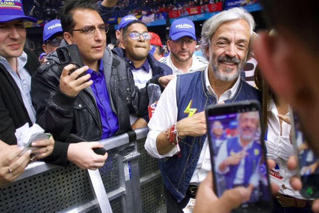 May 24, 2026, Bogota, Cundinamarca, COLOMBIA: Center-right presidential candidate PALOMA VALENCIA s vice-presidential running mate JUAN DANIEL OVIEDO greets supporters during the final campaign rally of the Centro Democratico party, ahead of the May 31 first-round election. Standing on a platform of strict public security and private sector investment, the Centro DemocroÂ¡tico candidate is making her final push to secure a spot in the projected June runoff. Bogota COLOMBIA - ZUMAd225 20260524_znp_d225_008 Copyright: xZoraidaxDiazx