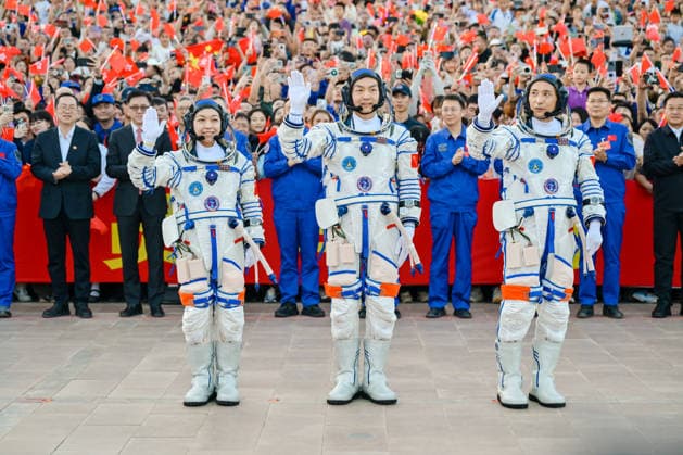 JIUQUAN, CHINA - MAY 24: Chinese astronauts Zhu Yangzhu, Zhang Zhiyuan, Li Jiaying (or Lai Ka-ying) attend a send-off ceremony at the Jiuquan Satellite Launch Center on May 24, 2026 in Jiuquan, Gansu Province of China. A send-off ceremony for the three Chinese astronauts of the Shenzhou-23 crewed space mission was held on May 24 at the Jiuquan Satellite Launch Center in northwest China.  Copyright: xVCGx 111643850468