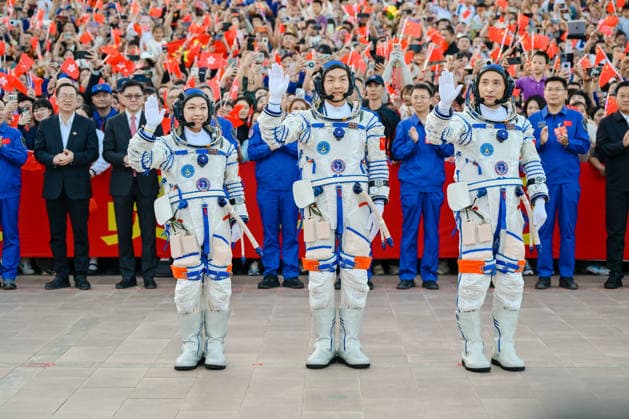 JIUQUAN, CHINA - MAY 24: Chinese astronauts Zhu Yangzhu, Zhang Zhiyuan, Li Jiaying (or Lai Ka-ying) attend a send-off ceremony at the Jiuquan Satellite Launch Center on May 24, 2026 in Jiuquan, Gansu Province of China. A send-off ceremony for the three Chinese astronauts of the Shenzhou-23 crewed space mission was held on May 24 at the Jiuquan Satellite Launch Center in northwest China.  Copyright: xVCGx 111643850475
