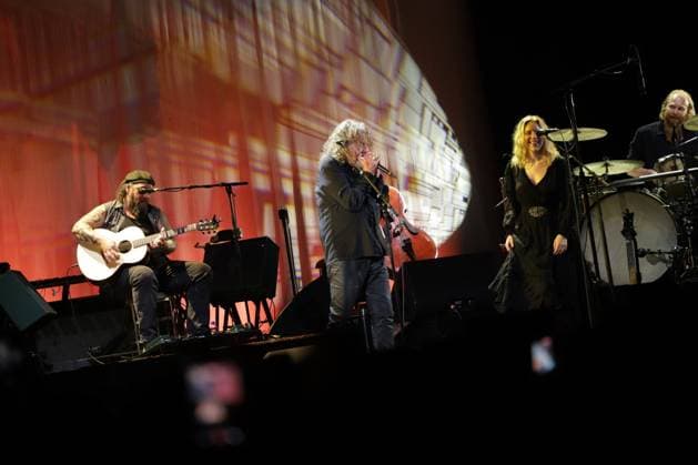 RECORD DATE NOT STATED Robert Plant performs with Saving Grace and Suzi Dian at C6 Fest 2026. Sao Paulo (SP), 05 24 2026 Music C6 Fest British singer Robert Plant performed alongside the Saving Grace project and singer Suzi Dian during the C6 Fest 2026, held this Sunday (May 24, 2026) at Ibirapuera Park in Sao Paulo. The show featured folk, blues, and classic reinterpretations from the artist s repertoire.(Foto: Fabricio Bomjardim Thenews2 imago images) Robert Plant performs with Saving Grace and Suzi Dian at C6 Fest 2026.  Copyright: xFabricioxBomjardimx