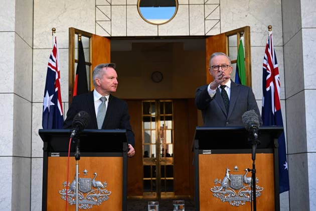 ANTHONY ALBANESE PRESSER, Australian Prime Minister Anthony Albanese and Australian Energy Minister Chris Bowen speak to the media during a press conference at Parliament House in Canberra, Monday, May 25, 2026. ( NO ARCHIVING CANBERRA AUSTRALIAN CAPITAL TERRITORY AUSTRALIA  Copyright: xLUKASxCOCHx 20260525170019379451