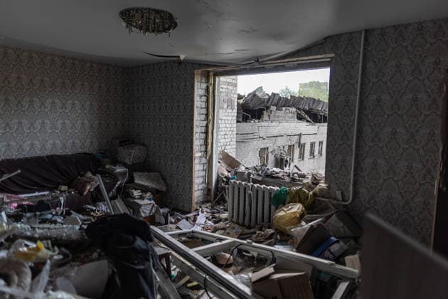 Aftermath of Russian strike in Kramatorsk KRAMATORSK, UKRAINE - MAY 25: A house damaged following a Russian air strike using KAB bombs in Kramatorsk, Ukraine, 25 May 2026 Diego Herrera Carcedo Anadolu Kramatorsk Ukraine. Editorial use only. Please get in touch for any other usage.  Copyright: x2026xAnadoluxDiegoxHerreraxCarcedox