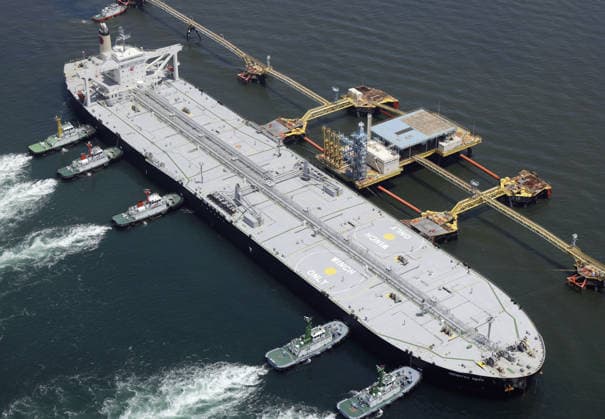 1st oil tanker to arrive in Japan passing Hormuz since Iran war Photo taken from a Kyodo News helicopter on May 25, 2026, shows the Idemitsu Maru, an oil tanker operated by a unit of major Japanese petroleum company Idemitsu Kosan Co., off Chita, Aichi Prefecture, central Japan, following its arrival earlier in the day after transiting the Strait of Hormuz in late April. It is the first oil tanker to arrive in Japan having passed through the strait since the Iran war erupted and left traffic through the vital energy route heavily restricted.  A14AA0005611061P