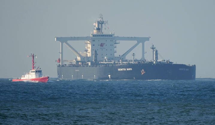 1st oil tanker to arrive in Japan passing Hormuz since Iran war Photo taken from Tahara in Aichi Prefecture, central Japan, shows the Idemitsu Maru (R), an oil tanker operated by a unit of major Japanese petroleum company Idemitsu Kosan Co., sailing toward Ise Bay on May 25, 2026, after transiting the Strait of Hormuz in late April. It is the first oil tanker to arrive in Japan having passed through the strait since the Iran war erupted and left traffic through the vital energy route heavily restricted.  A14AA0005611064P