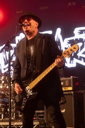 The Wildhearts at Bearded Theory Festival at Catton Hall in Walton upon Trent, UK on 24 May 2026 Random Jon Poole at The Wildhearts at Bearded Theory Festival at Catton Hall in Walton upon Trent, UK on 24 May 2026, Credit:Stephen Keable Avalon UK, Derbyshire, Walton upon Trent, Catton Hall  Copyright: xStephenxKeablex xAvalonx 1105177913