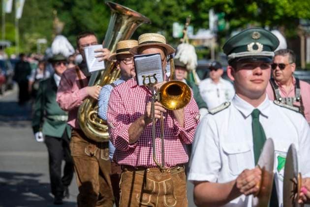 Schützenfest mit Umzug in Großenbaum 24.05.2026 in Duisburg ** NUR FÜR REDAKTIONELLE ZWECKE ** EDITORIAL USE ONLY **<p>Schützenfest mit Umzug in Großenbaum 24.05.2026 in Duisburg Deutschland NRW Duisburg Copyright: DanielxAttia *** Schützenfest with parade in Großenbaum 24 05 2026 in Duisburg FOR EDITORIAL PURPOSES ONLY EDITORIAL USE ONLY p Schützenfest with parade in Großenbaum 24 05 2026 in Duisburg Germany NRW Duisburg Copyright DanielxAttia Copyright: DanielxAttia doc85zvtysgn7733syz141f ,EDITORIAL USE ONLY