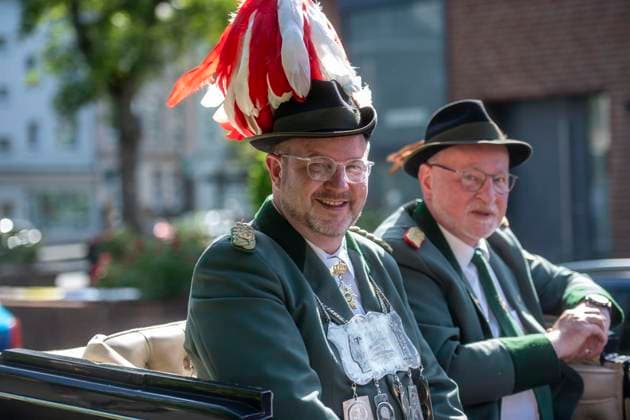Schützenfest mit Umzug in Großenbaum 24.05.2026 in Duisburg ** NUR FÜR REDAKTIONELLE ZWECKE ** EDITORIAL USE ONLY **<p>Schützenfest mit Umzug in Großenbaum 24.05.2026 in Duisburg Deutschland NRW Duisburg Copyright: DanielxAttia *** Schützenfest with parade in Großenbaum 24 05 2026 in Duisburg FOR EDITORIAL PURPOSES ONLY EDITORIAL USE ONLY p Schützenfest with parade in Großenbaum 24 05 2026 in Duisburg Germany NRW Duisburg Copyright DanielxAttia Copyright: DanielxAttia doc85zvuwujxab1j1b41m39 ,EDITORIAL USE ONLY