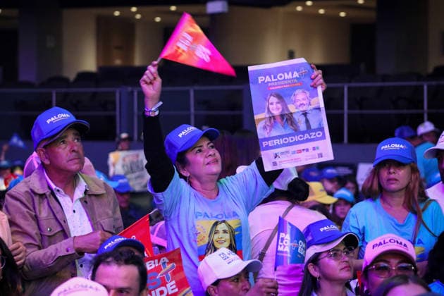 May 24, 2026, Bogota, Bogota D.C, Colombia: Colombian right-wing candidate Paloma Valencia closes her political campaign in Bogota s Movistar Arena may 24, 2026. Bogota Colombia - ZUMAvp1_ 20260524_zia_vp1_010 Copyright: xJorgexLondonox