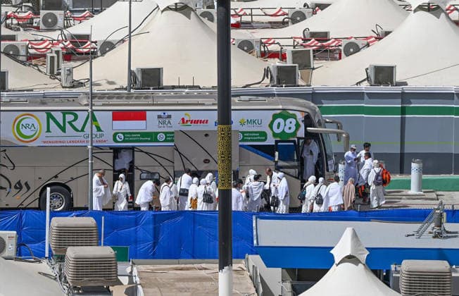 Muslim pilgrims gather in Mina, near Mecca, to spend the Day of Tarwiyah, the first day of the annual Hajj pilgrimage, in Saudi Arabia Muslim pilgrims gather in Mina, near Mecca, to spend the Day of Tarwiyah, the first day of the annual Hajj pilgrimage, in Saudi Arabia, on May 25, 2026. Millions of Muslims from around the world travel to Saudi Arabia to perform the annual Hajj pilgrimage. Photo by Saudi Press Agency apaimages Saudi Arabia 250526_Saudi_Arabia_SPA_01(6) Copyright: xapaimagesxSaudixPressxAgencyx xapaimagesx