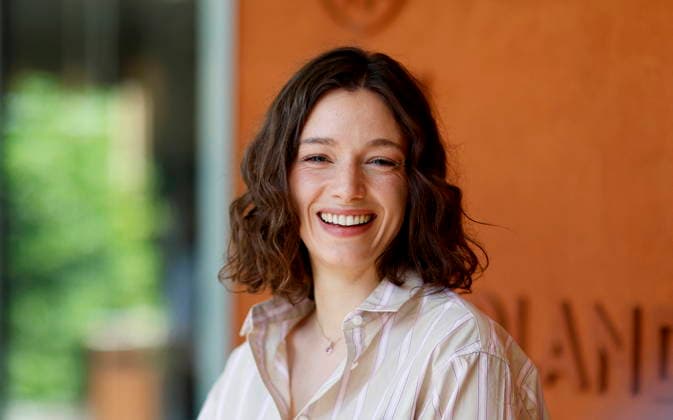 Actress Eva Danino at the village photocall during the Roland Garros 2026 French Tennis Open in Paris, France, May 25, 2026 Jacovides Moreau Bestimage Celebs attends Day Two of the 2026 French Open on May 25, 2026 in Paris, France Paris France  Copyright: xJACOVIDES-MOREAUx xBESTIMAGExJACOVIDES-MOREAUx xBESTIMAGEx
