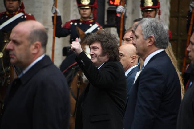 Milei attends the Tedeum for May 25 at the Metropolitan Cathedral of Buenos Aires Argentina The Argentine President, Javier Milei, during the Tedeum at the Metropolitan Cathedral, on May 25, 2026, in Buenos Aires Argentina The Te Deum is a liturgy of thanksgiving held every May 25 in Argentina, the date on which the anniversary of the First Junta of 1810 is celebrated, traditionally at the Metropolitan Cathedral of Buenos Aires 25 MAY 2026 Sebastiá Espana  Copyright: xSebastianxHipperdingerx 7549281