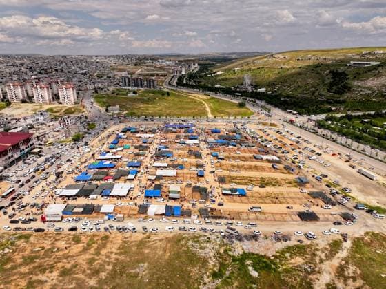 Preparations continue at livestock markets in Gaziantep ahead of Eid al-Adha GAZIANTEP, TURKIYE - MAY 25: An aerial view of livestock markets ahead of Eid al-Adha in Gaziantep, Turkiye on May 25, 2026. Omer Faruk Salman Anadolu Gaziantep Turkey. Editorial use only. Please get in touch for any other usage.  Copyright: x2026xAnadoluxOmerxFarukxSalmanx