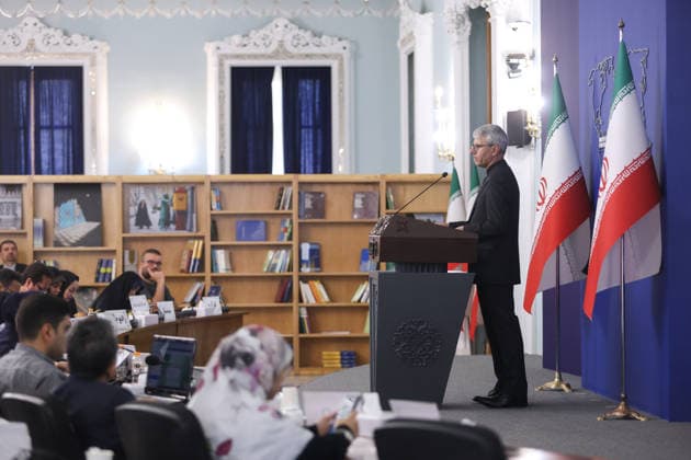 Weekly press conference by Foreign Ministry Spokesperson Esmaeil Baghaei in Tehran, Iran - 25 May 2026 Esmaeil Baghaei, Spokesperson of Foreign Ministry seen during his weekly press conference. Tehran Iran Copyright: xFoadxAshtarix xSOPAxImagesx FAshtari-1333