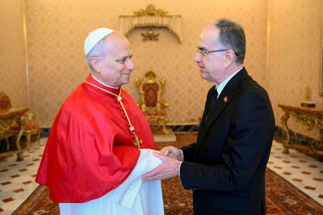 ITALY - POPE LEO XIV RECEIVES IN PRIVATA AUDIENCE HIS EXCELLENCY NR BAJRAM BAGAJ IN THE VATICAN- 2026 5 25 Italy, Rome, Vatican, 2026 5 25.Pope Leo XIV receives in a private audience His Excellency Mr. Bajram Begaj, President of the Republic of Albania in The Vatican EDITORIAL USE ONLY - NO BOOKS Copyright: xVATICANxMEDIAx