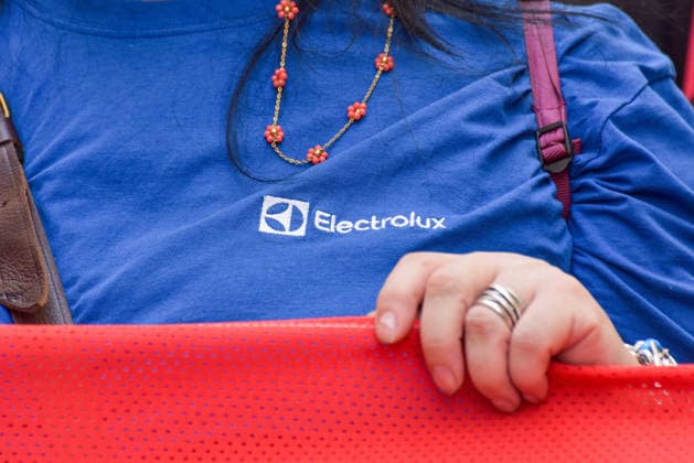 May 25, 2026, Rome, Rome, Italy: An Electrolux employee attends the protest at the Ministry of Enterprises and Made in Italy in Rome on May 26 2026.The protest is held to demand the withdrawal of the Electrolux industrial plan, which includes 1,700 redundancies across Italian sites, and to safeguard employment and industrial continuity. Rome Italy - ZUMAn299 20260525_zip_n299_010 Copyright: xVincenzoxNuzzolesex