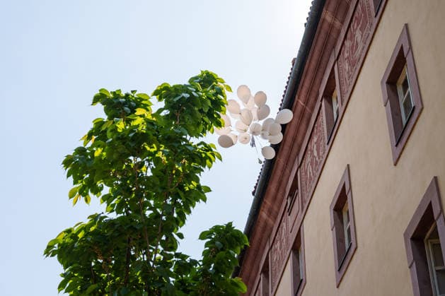 May 25, 2026, Brno, South Moravia, Czech Republic: Opponents of reconciliation with Sudeten Germans released ballons with the names of the victims of Nazism during a commemorative ceremony honoring the victims of Nazism in Brno, Czech Republic, on May 25, 2026. The 76th Congress of Sudeten Germans took place in Brno, Czech Republic, from May 22 to 25, 2026, marking the first time the event was held in the country. Brno Czech Republic - ZUMAc315 20260525_zsp_c315_046 Copyright: xMichaelxCabalx
