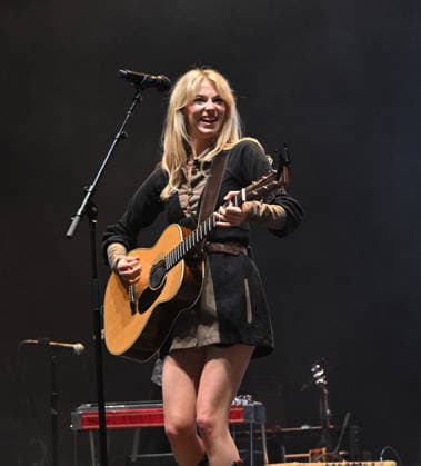 Entertainment Bilder des Tages May 25, 2026, Norfolk, Virginia, USA: The Patriotic Festival brings ELLIE BALKCOM of The CASTELLOWS to the Scope Arena in Norfolk, Virginia on 24 May 2026.photo Ã‚ Norfolk USA  - ZUMAm90_ 20260525_zap_m90_037 Copyright: xJeffxMoorex