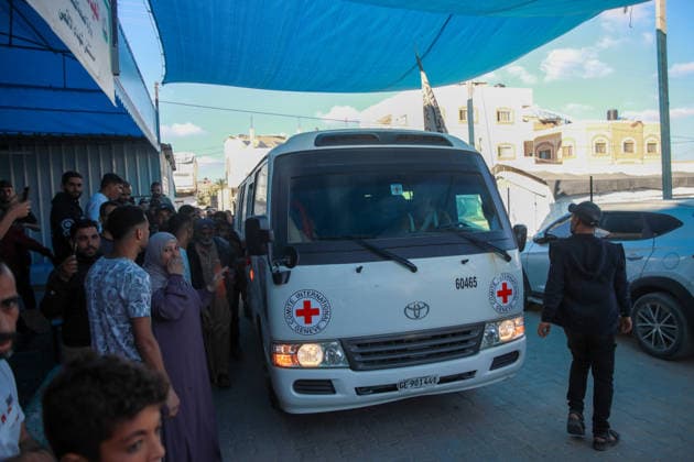 A group of Palestinians released by Israel arrived in Gaza DEIR AL-BALAH, GAZA, PALESTINE - MAY 25: Five Palestinians arrive al-Aqsa Martyrs Hospital for medical examinations after being released by Israeli military in Deir al-Balah, Gaza, Palestine on May 25, 2026. Abdalhkem Abu Riash Anadolu Deir al-Balah Gaza. Editorial use only. Please get in touch for any other usage.  Copyright: x2026xAnadoluxAbdalhkemxAbuxRiashx