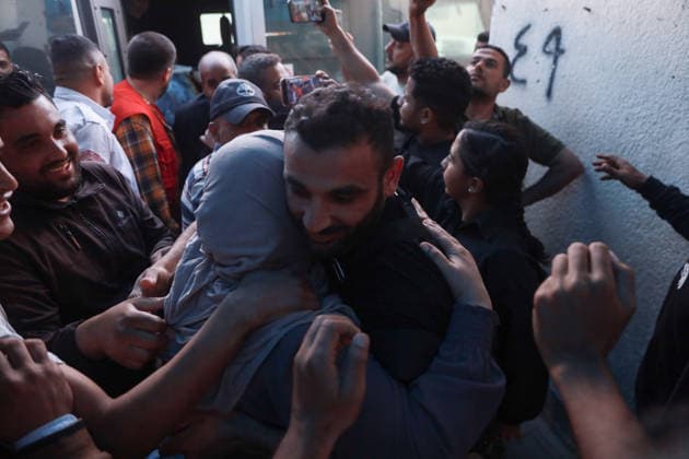A group of Palestinians released by Israel arrived in Gaza DEIR AL-BALAH, GAZA, PALESTINE - MAY 25: Five Palestinians arrive al-Aqsa Martyrs Hospital for medical examinations after being released by Israeli military in Deir al-Balah, Gaza, Palestine on May 25, 2026. Abdalhkem Abu Riash Anadolu Deir al-Balah Gaza. Editorial use only. Please get in touch for any other usage.  Copyright: x2026xAnadoluxAbdalhkemxAbuxRiashx