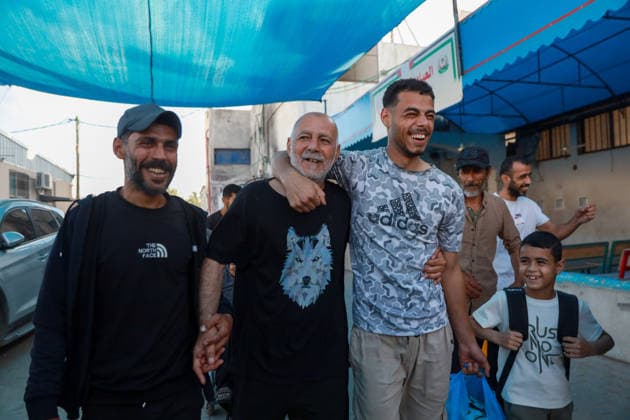 A group of Palestinians released by Israel arrived in Gaza DEIR AL-BALAH, GAZA, PALESTINE - MAY 25: Five Palestinians arrive al-Aqsa Martyrs Hospital for medical examinations after being released by Israeli military in Deir al-Balah, Gaza, Palestine on May 25, 2026. Abdalhkem Abu Riash Anadolu Deir al-Balah Gaza. Editorial use only. Please get in touch for any other usage.  Copyright: x2026xAnadoluxAbdalhkemxAbuxRiashx