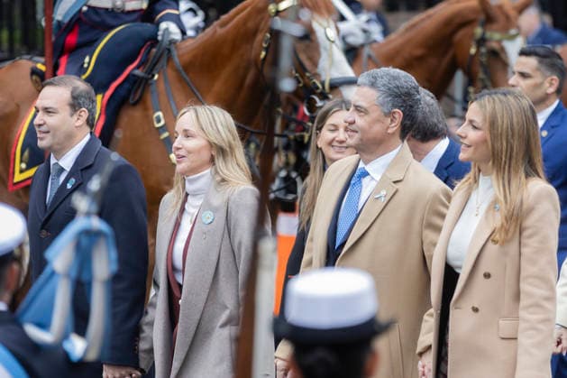 Argentina: President Javier Milei leads the Tedeum. President Javier Milei presides over the traditional Tedeum at the Metropolitan Cathedral. This religious ceremony celebrates the Revolution of May 25, 1810, a historic date marking the establishment of Argentina™s first national government. In the photo: Jorge Macri, Mayor of Buenos Aires, arriving at the Cathedral. Buenos Aires Argentina Copyright: xImagoxImages EstebanxOsoriox _52A4898