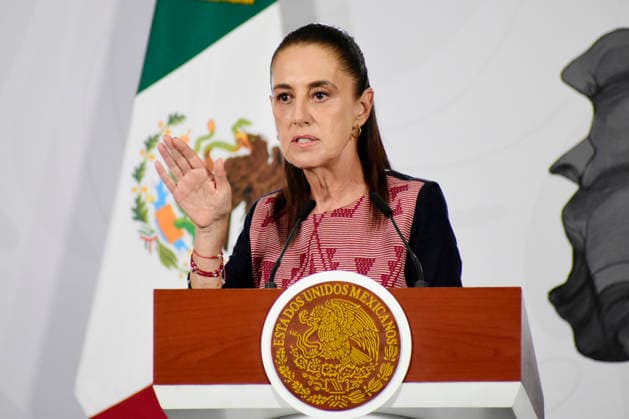 News Bilder des Tages MexicoÃ¢â‚¬â ¢s President Claudia Sheinbaum Pardo speaks during a news conference at the National Palace. on May 25, 2026 in Mexico City, Mexico. Mexico City Mexico - ZUMAe321 20260525_zia_e321_001 Copyright: xLuisxBarronx