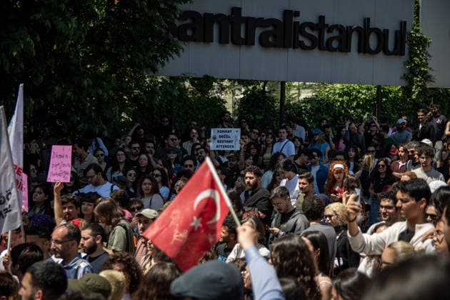 May 25, 2026, Istanbul, Istanbul, Turkey: Students celebrated the reopening of Istanbul Bilgi University on the fourth day of ongoing protests in Istanbul, Turkey, on May 25, 2026. The university, which had previously been shut down by a presidential decree signed by Turkish President Recep Tayyip Erdogan, was reopened following three days of persistent demonstrations and campus occupation by students. Protesters gathered on campus to celebrate the decision and continue calls for academic freedom and democratic rights. Istanbul Turkey - ZUMAt171 20260525_zip_t171_002 Copyright: xAbdullahxTepelix