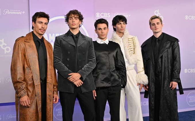 52nd American Music Awards Elevator Boys arriving to the 52nd American Music Awards held at the MGM Grand Garden Arena on May 25, 2026 in Las Vegas, NV. Las Vegas MGM Grand Garden Arena Nevada USA Copyright: xLisaxOConnorx xAFF-USA.comx