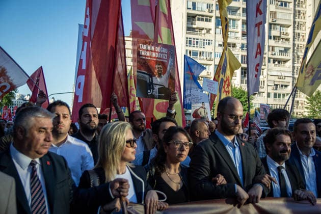 May 25, 2026, Istanbul, Istanbul, Turkey: Supporters of the Republican PeopleÃ¢â‚¬â ¢s Party (CHP), civil society organizations and citizens gathered in a sit-in protest in Sisli, Istanbul, Turkey, after a court decision appointed former CHP Chairman Kemal Kilicdaroglu in place of CHP Chairman Ozgur Ozel and following police intervention at the CHP Headquarters. Protesters gathered under the slogan Ã¢â‚¬oeWe are meeting in Istanbul to defend the will of the people and strengthen our struggle for democracy and justice,Ã¢â‚¬Â carrying banners and chanting slogans during the demonstration. The protest highlighted concerns over democracy, political representation and judicial intervention in politics. Istanbul Turkey - ZUMAt171 20260525_zip_t171_027 Copyright: xAbdullahxTepelix